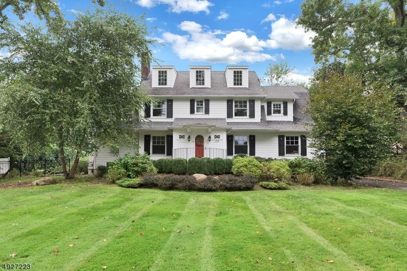 112 Brightwood Ave - Photo 1
