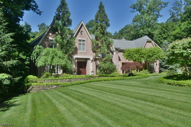 15 Woodfield Ln - Photo 1