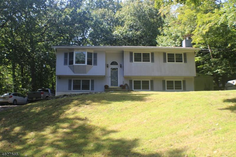 54 Sleepy Hollow Rd - Photo 1