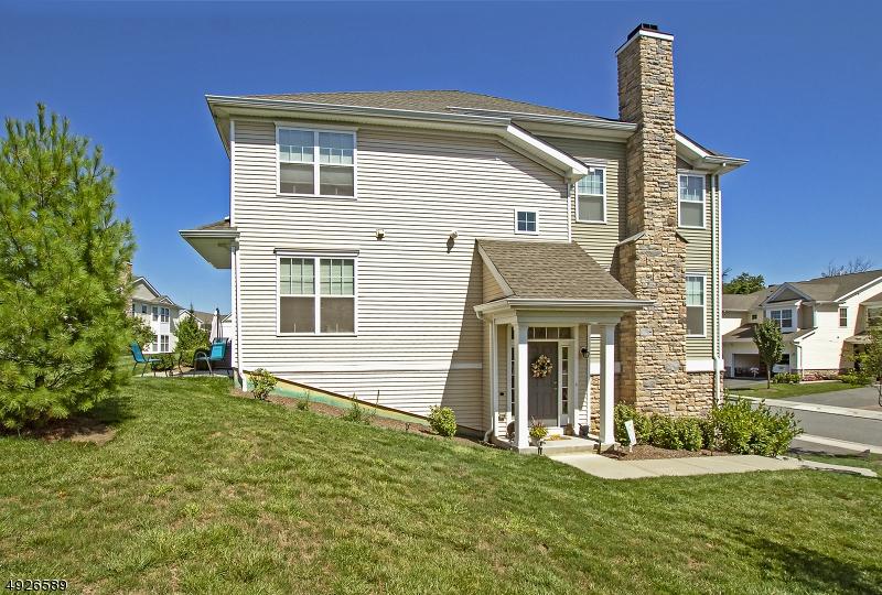 36 Wild Iris Ln - Photo 1