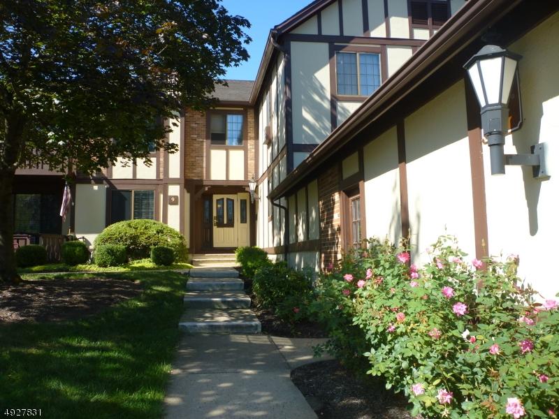 9 Sentinel Ct - Photo 1