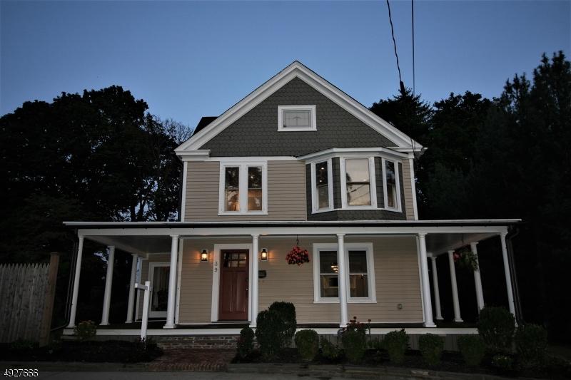 39 Wesley Ave - Photo 1
