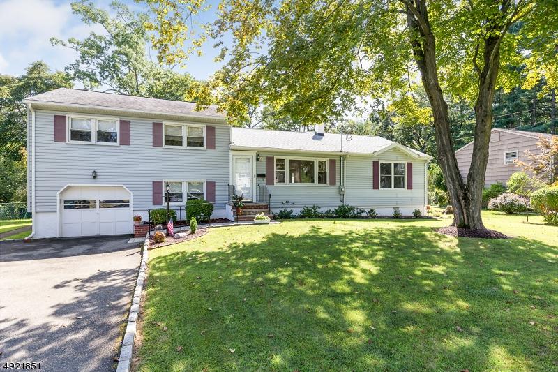 77 Edgewood Dr - Photo 1