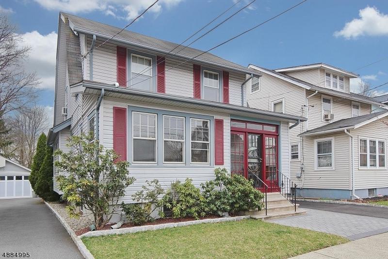 30 Hudson Ave - Photo 1