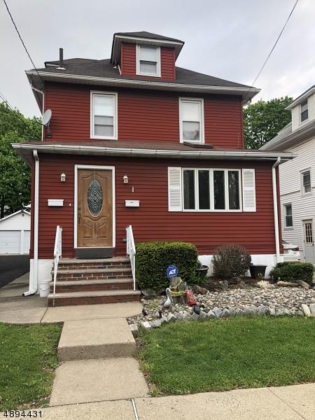 184 De Mott Ave - Photo 1