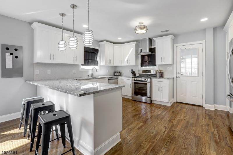 15 Hillcrest Rd - Photo 1