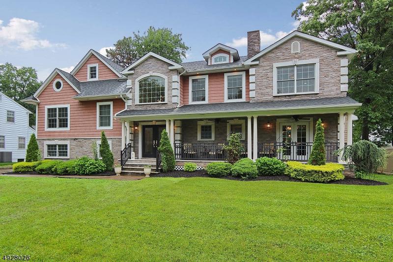 1 Manchester Dr - Photo 1