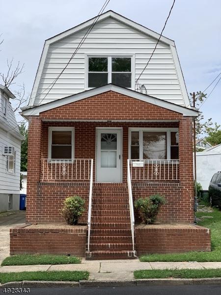 571 Raritan Ave - Photo 1