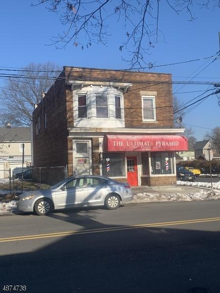 700 W 4Th St - Photo 1