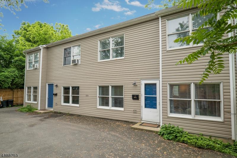 23 W Main St - Photo 1