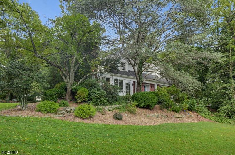 9 Park Ave - Photo 1