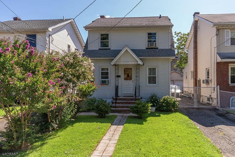 328 New York Ave - Photo 1