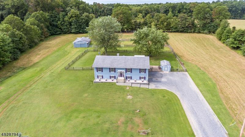 262 Locktown Rd - Photo 1