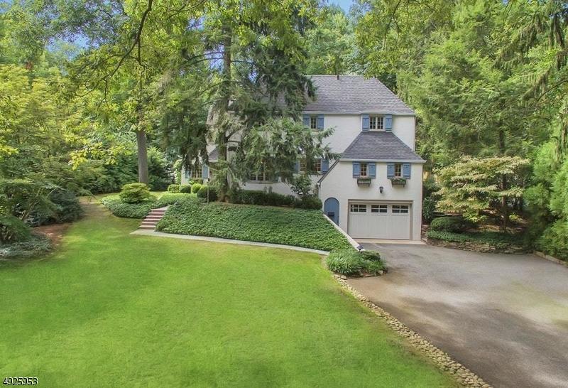 78 Essex Rd - Photo 1