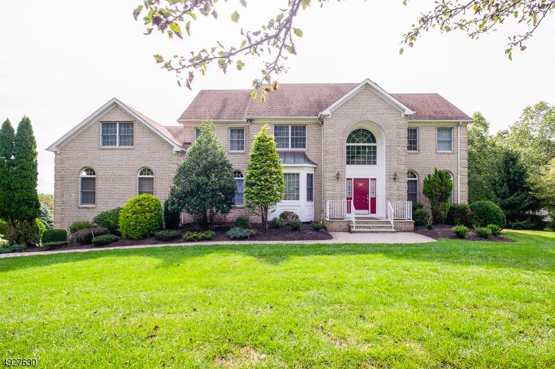 27 Redwood Rd - Photo 1