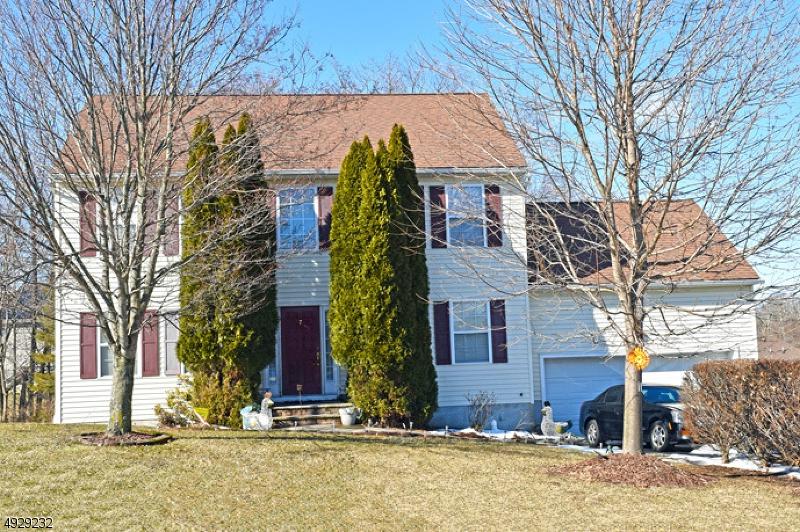 7 Stratford Ln - Photo 1