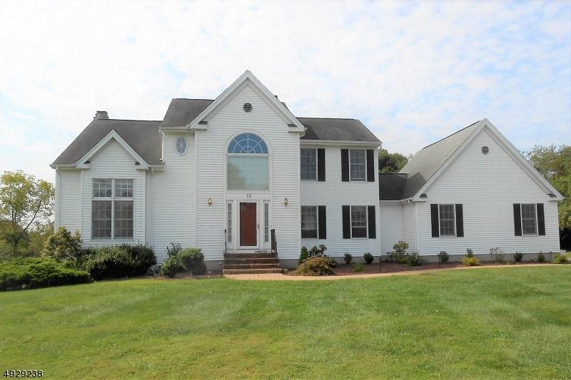 18 Farmhouse Rd - Photo 1