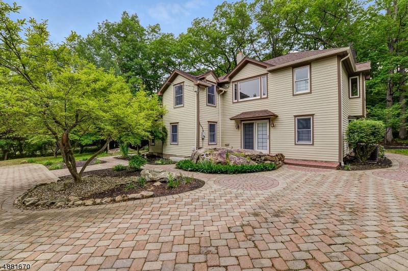 27 W Fairmount Rd - Photo 1