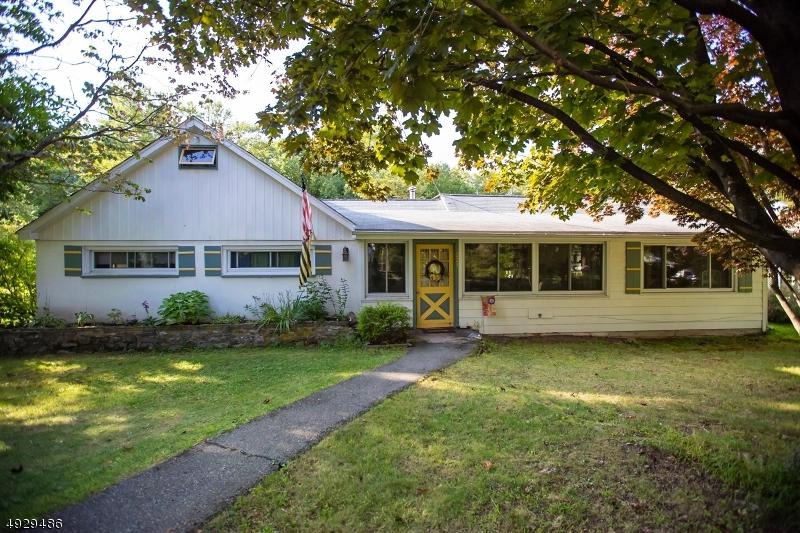 223 Fairview Ave - Photo 1
