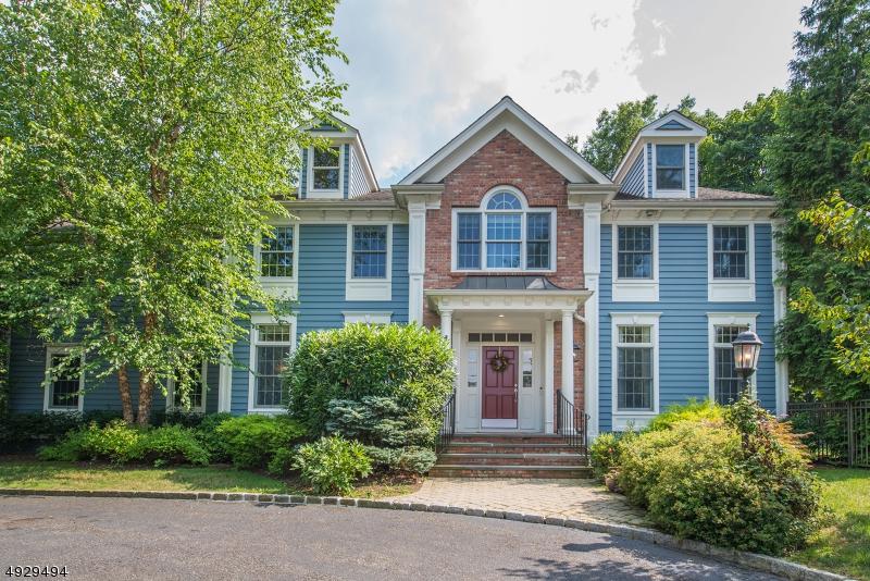 209 Lafayette Ave - Photo 1