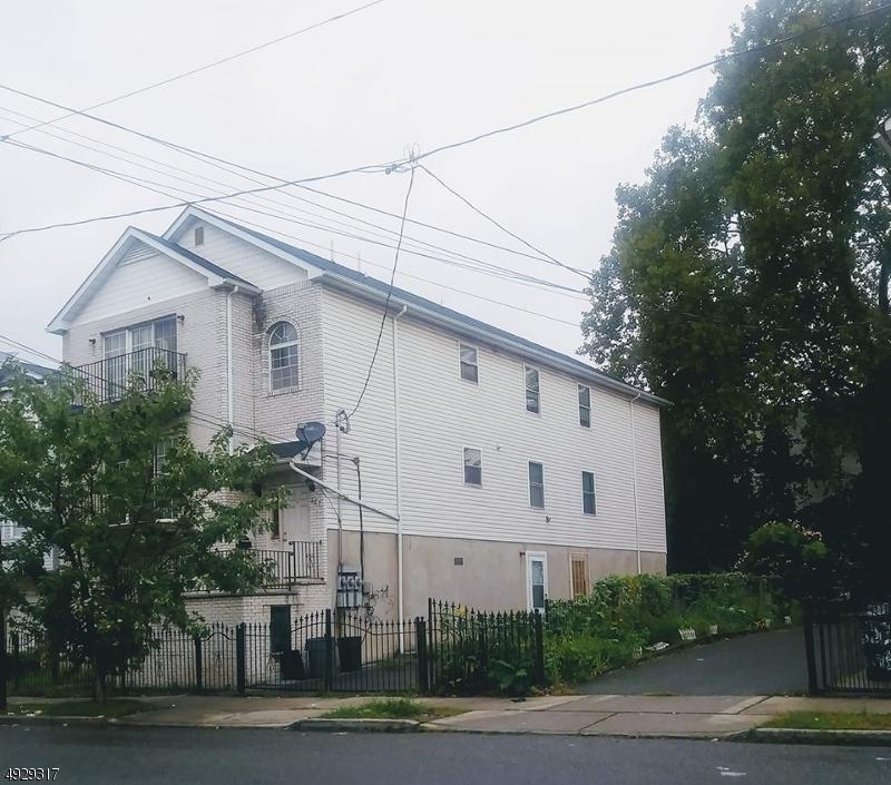 357 Hawthorne Ave - Photo 1