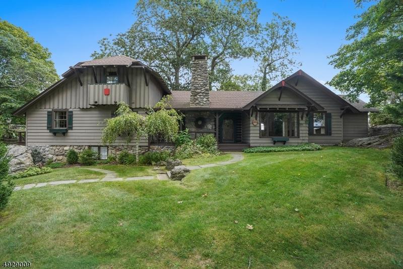 16 Crestwood Trl - Photo 1