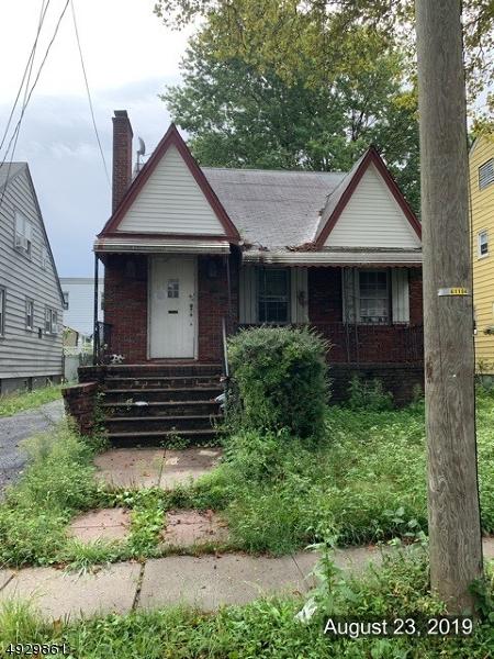 1565 Wainwright St - Photo 1