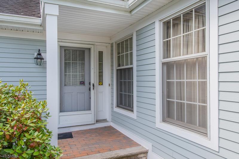 24 Village Dr - Photo 1