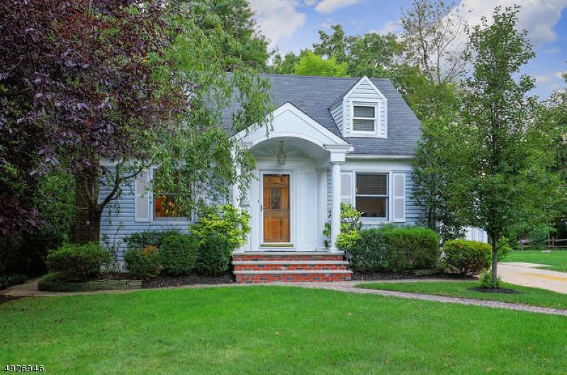 606 Benson Pl - Photo 1