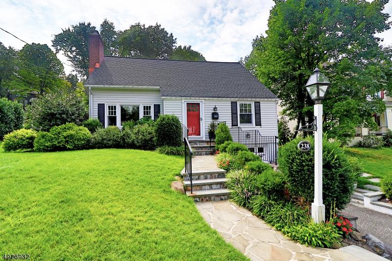238 Blackburn Rd - Photo 1