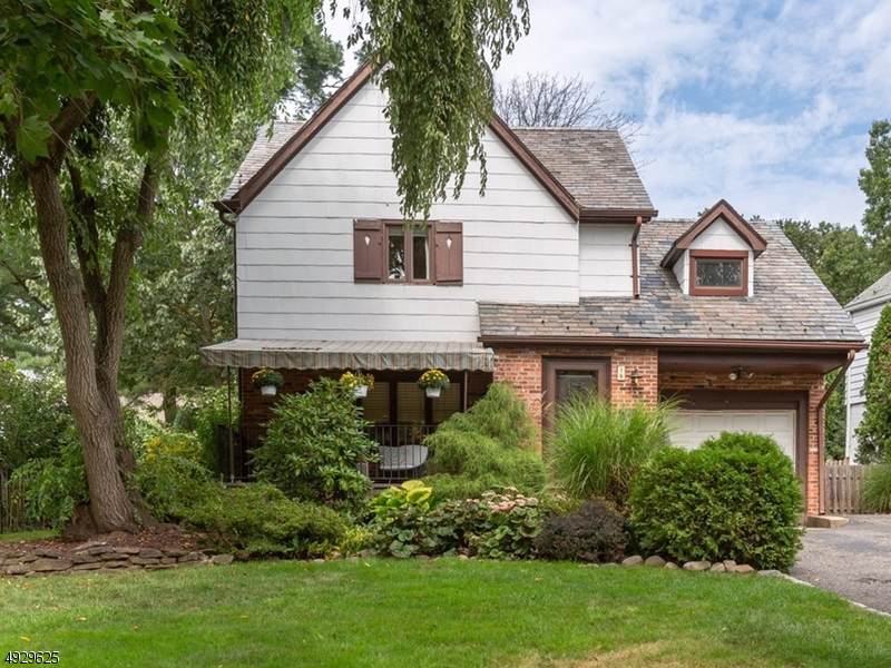 19 Oak Knoll Rd - Photo 1