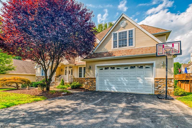 20 Red Oak Dr - Photo 1