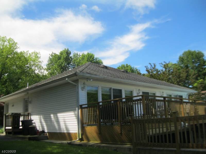 327 Lakewood Ter - Photo 1