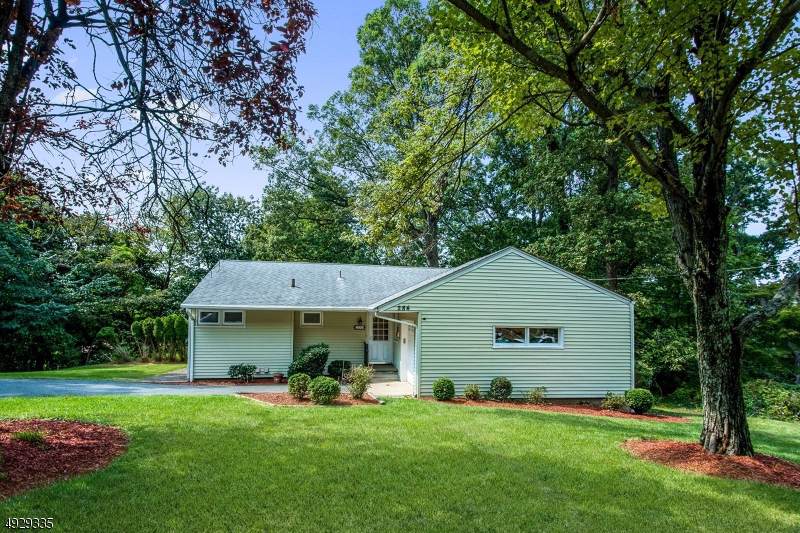 284 E Cedar St - Photo 1