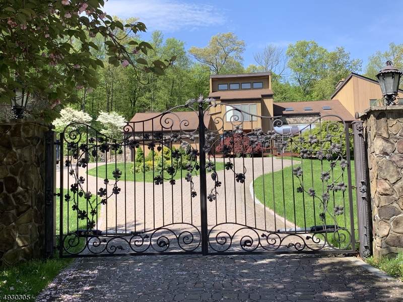 29 Mountain Spring Dr - Photo 1