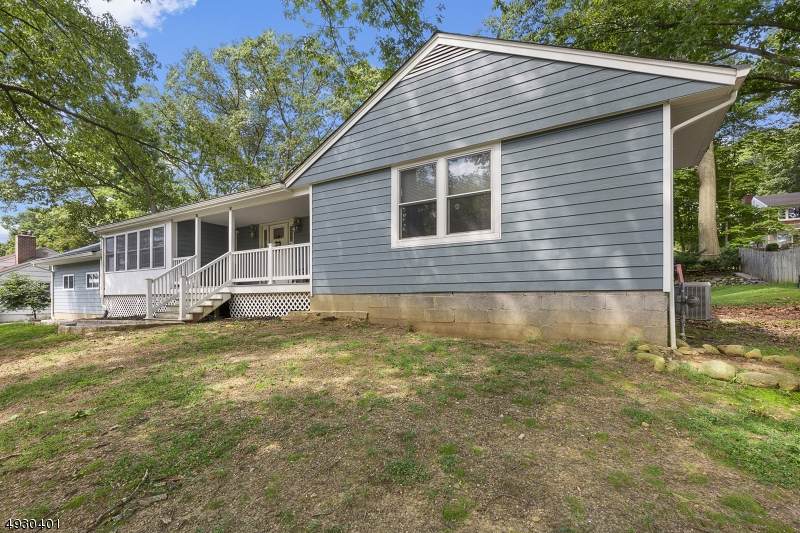 26 Beverly Rd - Photo 1