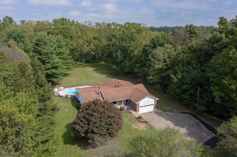 64 Plum Brook Rd - Photo 1