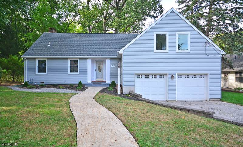 271 Elm Ave - Photo 1
