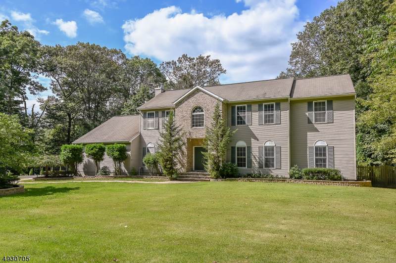 11 Oak Ln - Photo 1