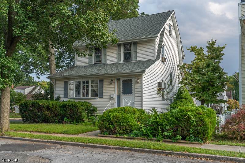 281 New Jersey Ave - Photo 1