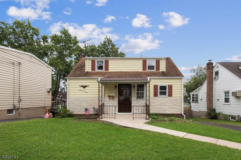 1151 Jeanette Ave - Photo 1