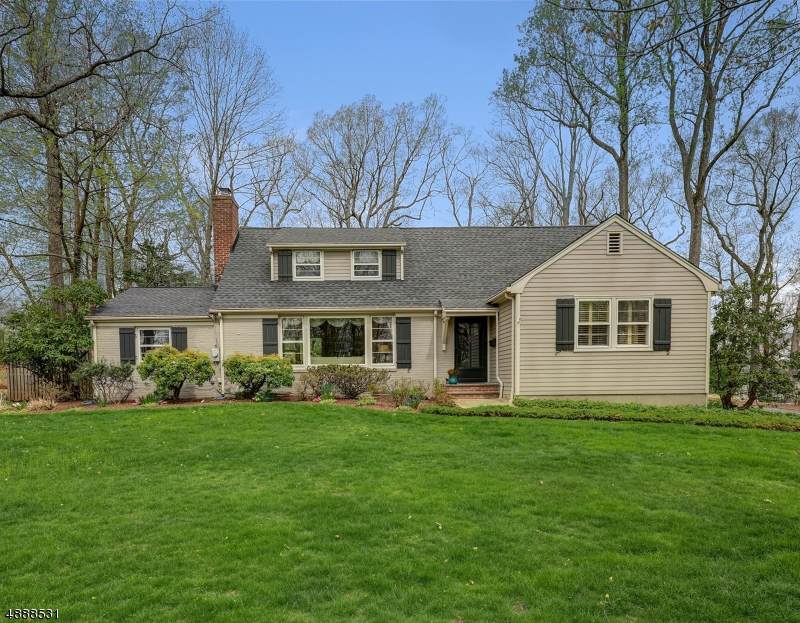 280 Fairmount Ave - Photo 1