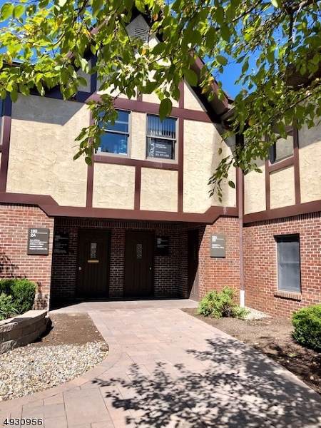 195 Fairfield Ave 2-D - Photo 1