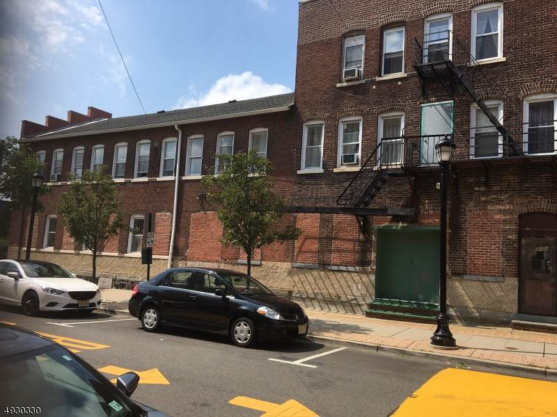 4501 Brown St - Photo 1