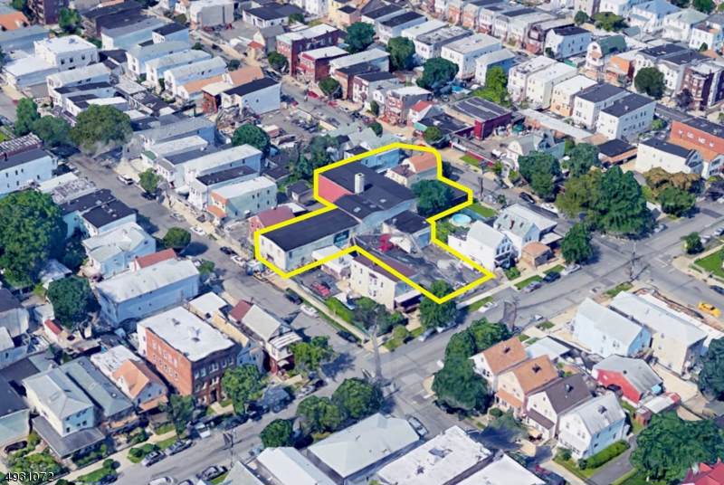 264 W 2Nd Ave - Photo 1