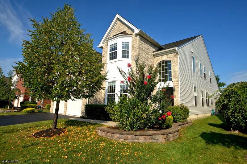 28 Delmore Dr - Photo 1