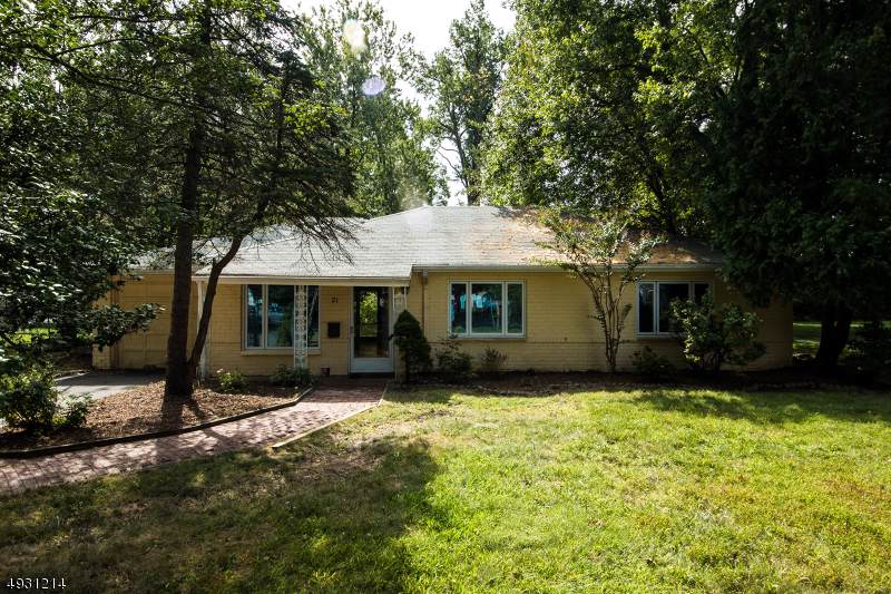 21 Tower Rd - Photo 1