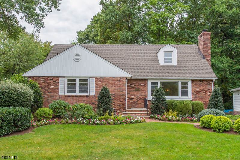 2291 Belvedere Dr - Photo 1
