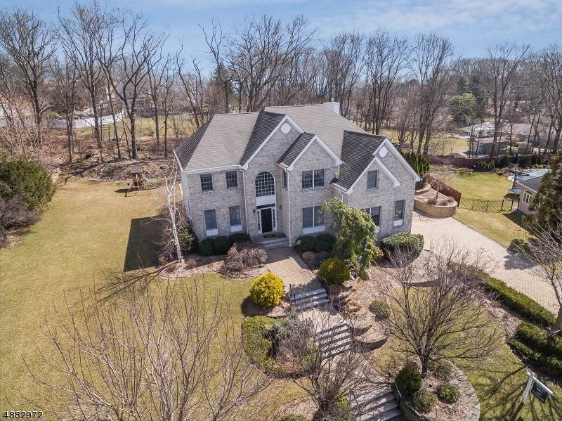 11 Briarwood Way - Photo 1