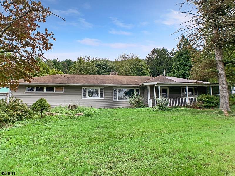 868 Uniontown Rd - Photo 1
